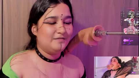 Snapshot of velvet_rosee_ chatting on October 19, 3:47 pm velvet_rosee_ online show from October 19, 3:47 pm
