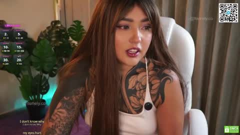   Ig Mely xvice    online show from April 25, 1:30 am