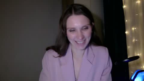 velvetaphrodisiaque online show from May 12, 9:43 pm
