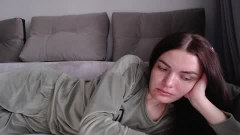 velvetmoon123 online show from April 8, 6:26 am