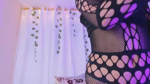     online show from March 24, 12:32 pm