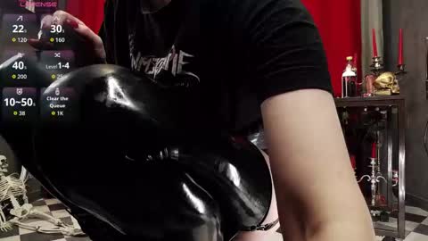 MISTRESS online show from December 19, 4:21 pm