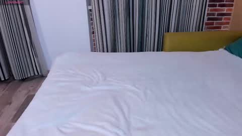 veneradi615 online show from February 23, 6:18 pm