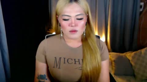 I am Colly Your mystery girl online show from July 17, 2:21 pm