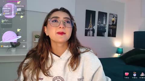 Mia online show from September 25, 1:10 pm