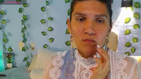 Catalina online show from October 19, 1:18 am