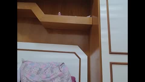 venusbeauty22 online show from October 25, 1:57 am