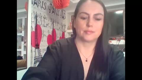 Snapshot of venusina07 chatting on October 23, 7:47 am VENUSINA07 online show from October 23, 7:47 am