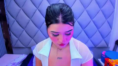 Venusowen  online show from November 8, 2:44 pm