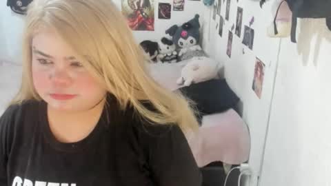 Venuss  online show from November 13, 1:48 am