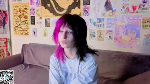 Erica online show from May 22, 8:07 pm