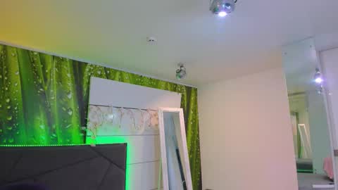 Vera online show from September 24, 1:10 pm