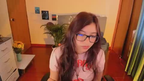 Snapshot of verolake chatting on September 9, 7:02 pm Verolake online show from September 9, 7:02 pm