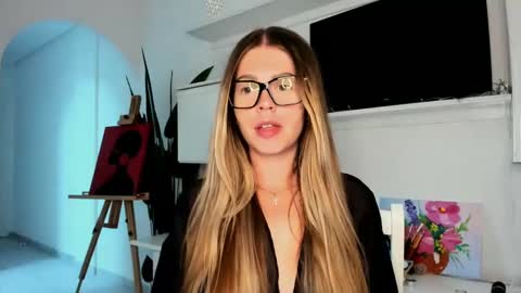 Lolitalolz online show from September 25, 6:39 pm