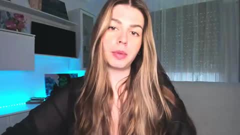 Lolitalolz online show from February 26, 5:21 pm