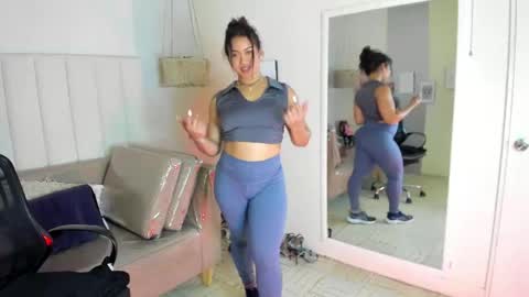 Veronica3  online show from May 11, 4:04 pm
