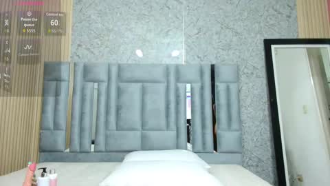 Snapshot of veronica_roose chatting on October 21, 12:53 pm Veronica online show from October 21, 12:53 pm