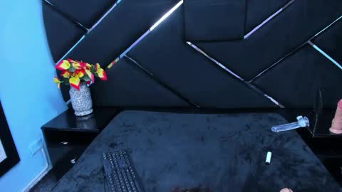 VeronicaCream  online show from December 13, 8:15 pm