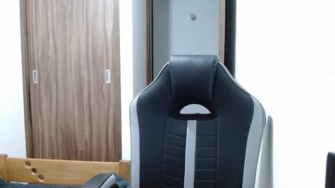 Veronica Clark online show from February 18, 9:21 am