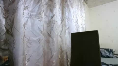 veronika_xi online show from October 16, 7:33 am