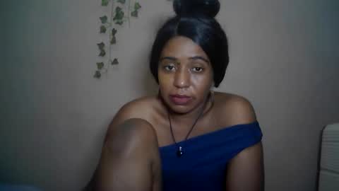 verronique1511 online show from April 2, 6:49 pm