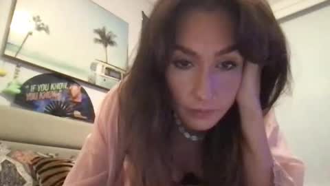 verynaughtynina online show from October 20, 4:04 am