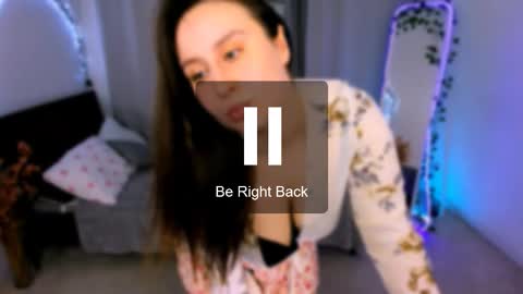 Camilla online show from March 7, 6:42 am