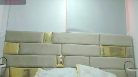 Vianca Vidal online show from April 15, 7:58 pm