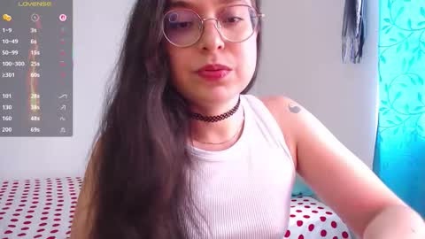 Vicky online show from February 25, 7:56 pm