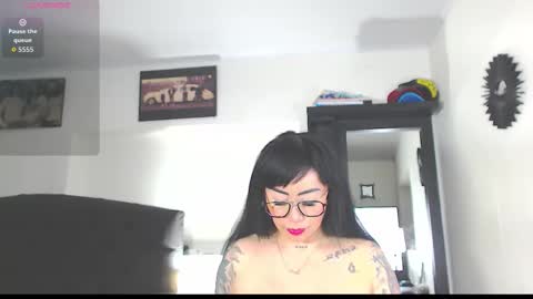 Vicky  online show from October 27, 11:06 am