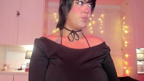 V I C K Y online show from February 9, 1:02 pm