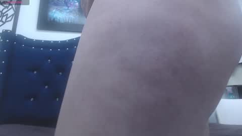 vickycute52 online show from December 9, 8:12 pm