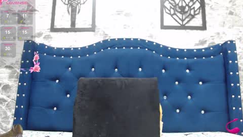 vickycute52 online show from January 22, 7:13 pm