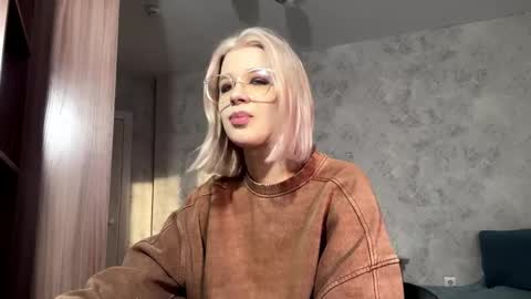 Victoria online show from January 12, 6:07 am