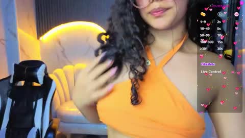 victoria_castillo_b online show from February 19, 7:57 pm