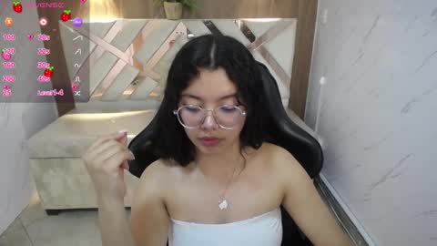 victoria_castillo_b online show from October 3, 3:33 am
