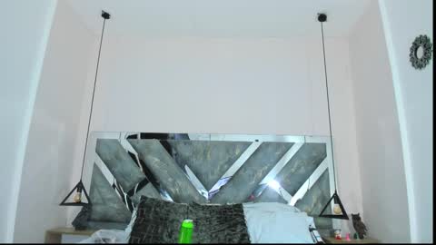 valentina online show from December 18, 12:10 pm