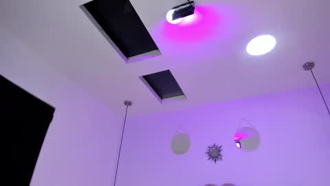 valentina online show from March 4, 12:23 pm