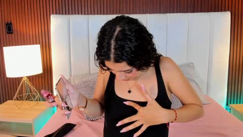  Victoria Lozano  online show from January 27, 12:37 pm