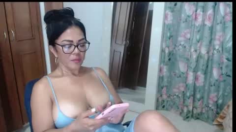 victoria online show from June 19, 4:06 am