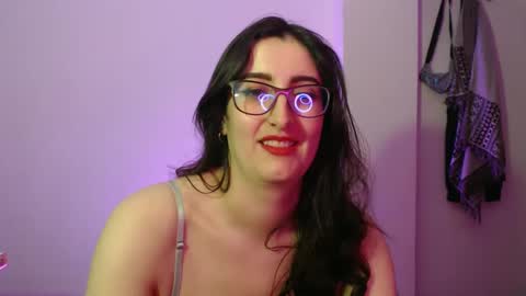 Snapshot of victoria_riider chatting on September 18, 9:57 pm Victoria online show from September 18, 9:57 pm