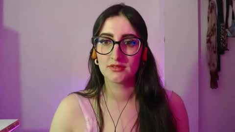 Victoria online show from December 2, 9:39 pm