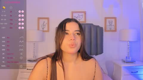 Snapshot of victoria_vallejo chatting on December 8, 7:32 pm victoria online show from December 8, 7:32 pm