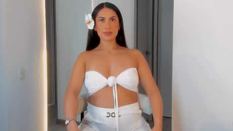 Vcitoria online show from January 31, 10:30 pm