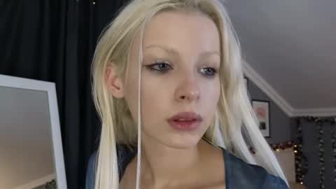 Eva online show from April 16, 12:38 pm