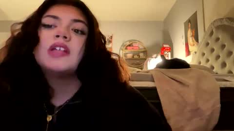 Snapshot of viennavisabelle chatting on October 21, 4:16 am viennavisabelle online show from October 21, 4:16 am