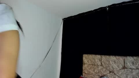 Vikgomez online show from September 15, 12:19 am