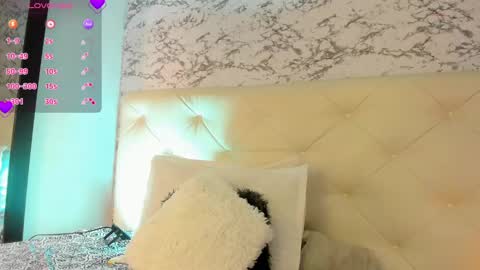 Snapshot of viktoria_davis_ chatting on February 23, 9:33 pm Viktoria online show from February 23, 9:33 pm