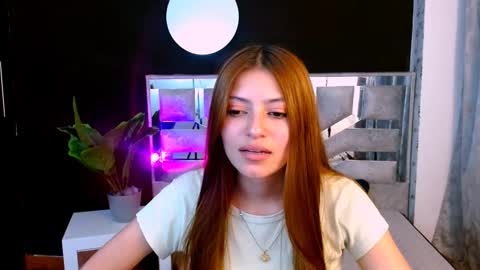 Snapshot of viky_evanss chatting on October 15, 8:11 pm viky_evanss online show from October 15, 8:11 pm