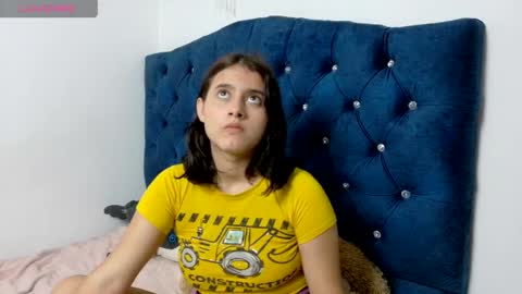 vikysexy28 online show from April 18, 7:33 am